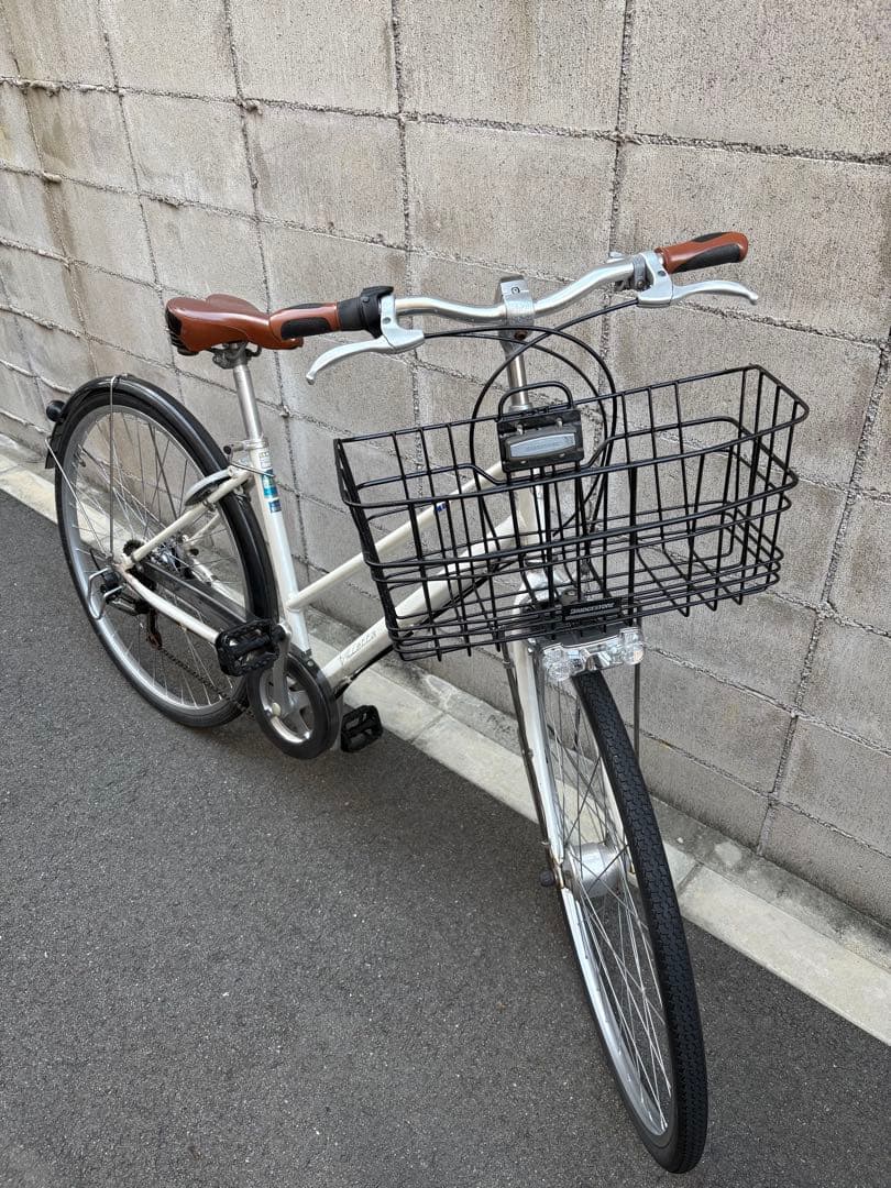 ブリヂストン　White