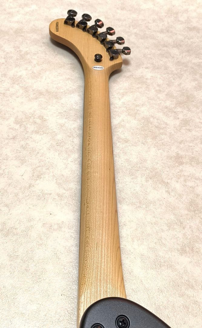 【新品同様】ZO-3 芸達者 SBL アンプ内蔵ミニギター 専用ケース付