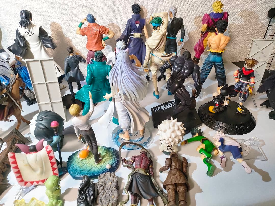 ☆　アニメ・ゲームフィギュア　大量まとめ売り　白哉　ディオ　岸辺露伴　エレン　他