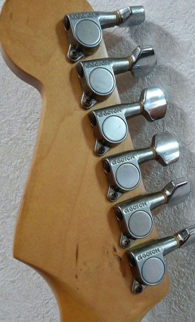 フェンダージャパン [E品番]　FENDER ストラトキャスター