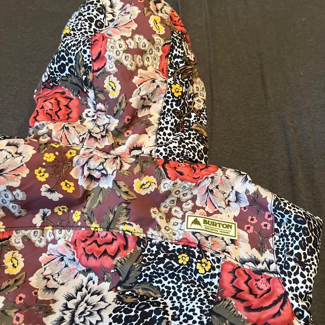 バートン　スキーウェア　花総柄　Sサイズ