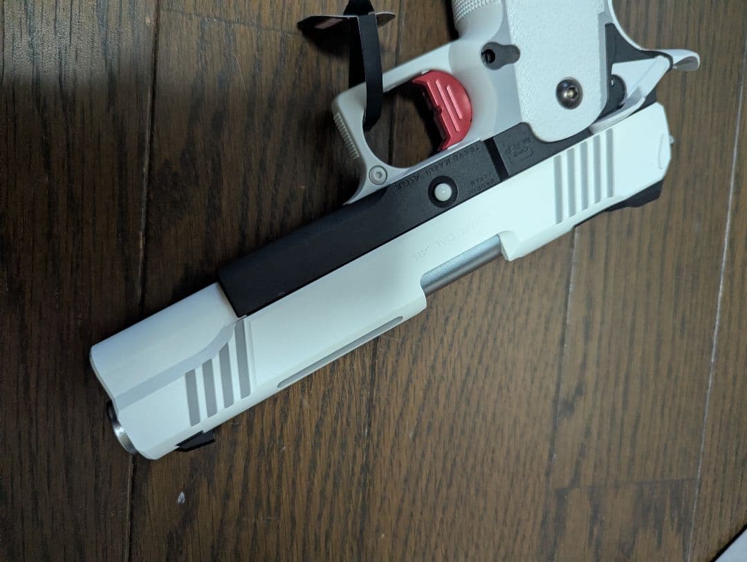 東京マルイ　ハイキャパ D.O.R ホワイト