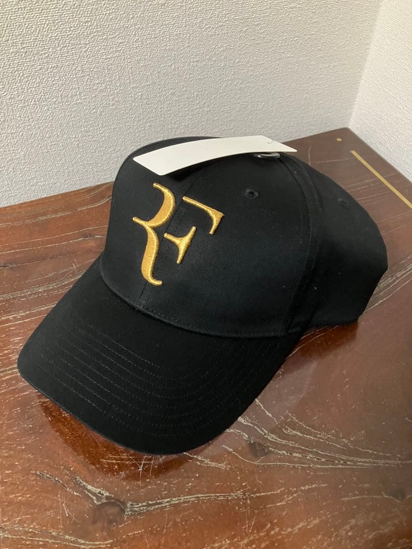 新品未使用　ユニクロ　フェデラー　引退記念　キャップ