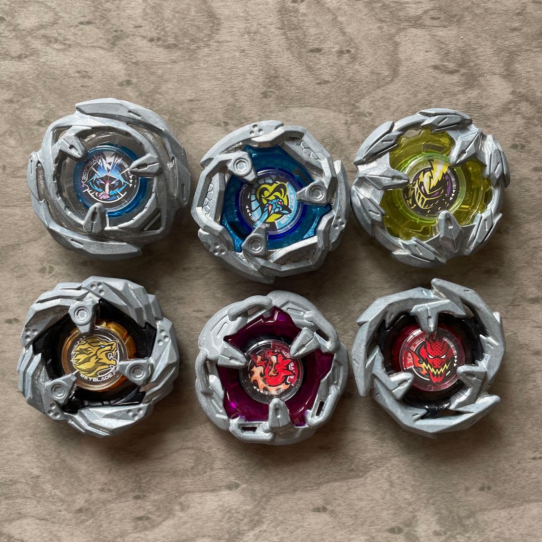 【BEYBLADE】ベイブレードX 引退品 優勝景品 レア 希少 ケース込み