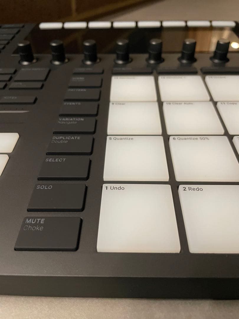 7/31(木)までお値下げ中！美品MASCHINE (本＆ケース付き)