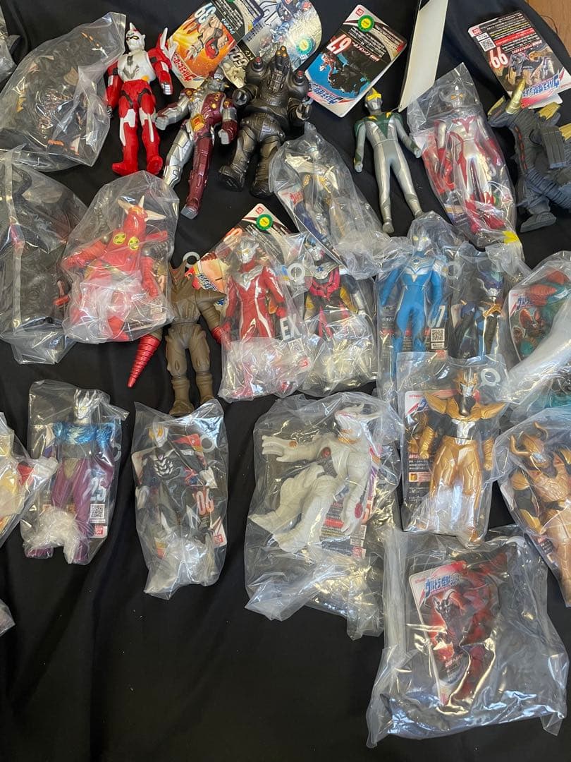 ウルトラヒーロー怪獣シリーズ　ソフビ　23体 まとめ　タグ付