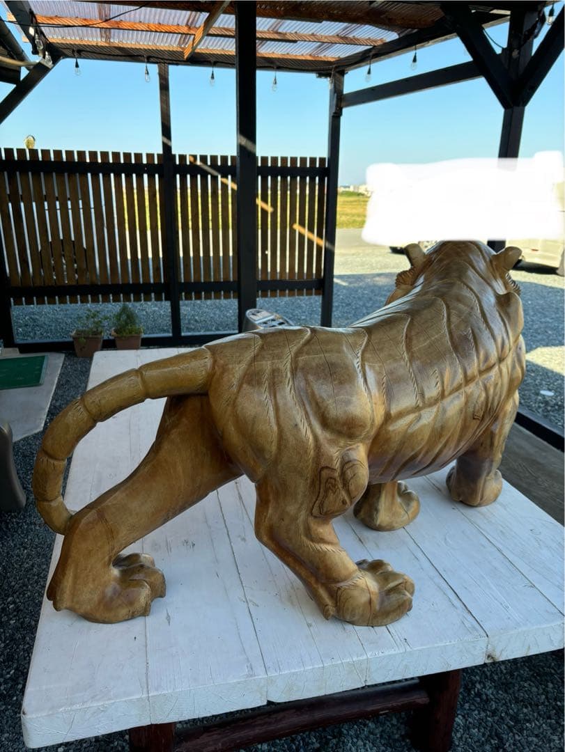 木製虎の彫刻 約100cm
