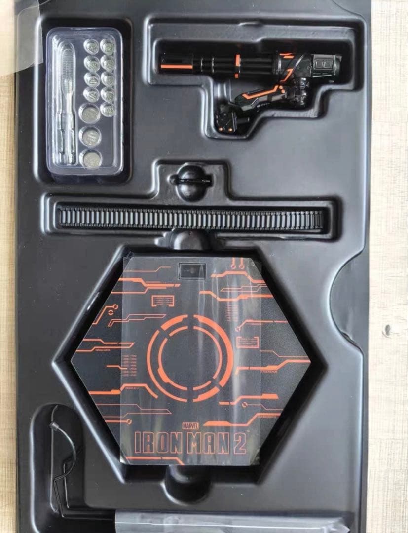 ホットトイズ MMS553D35『アイアンマン２』ウォーマシン（ネオンテック