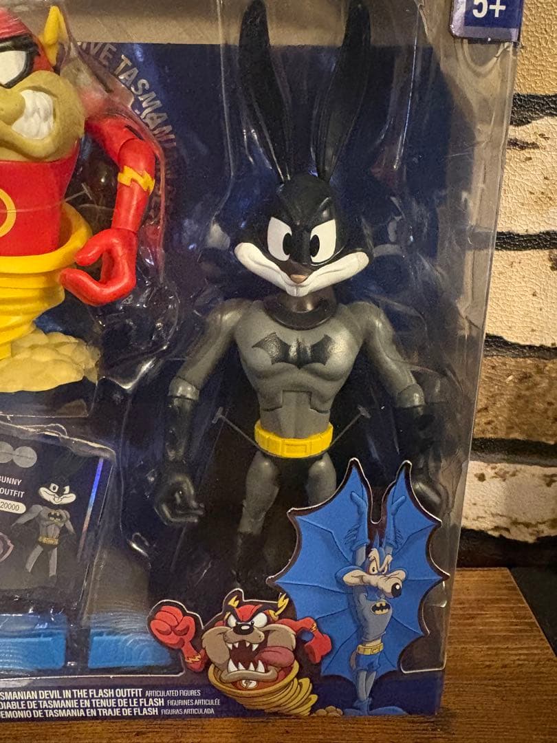 最終値下げ激レア　ルーニー・テューンズ　DCコラボフィギュア
