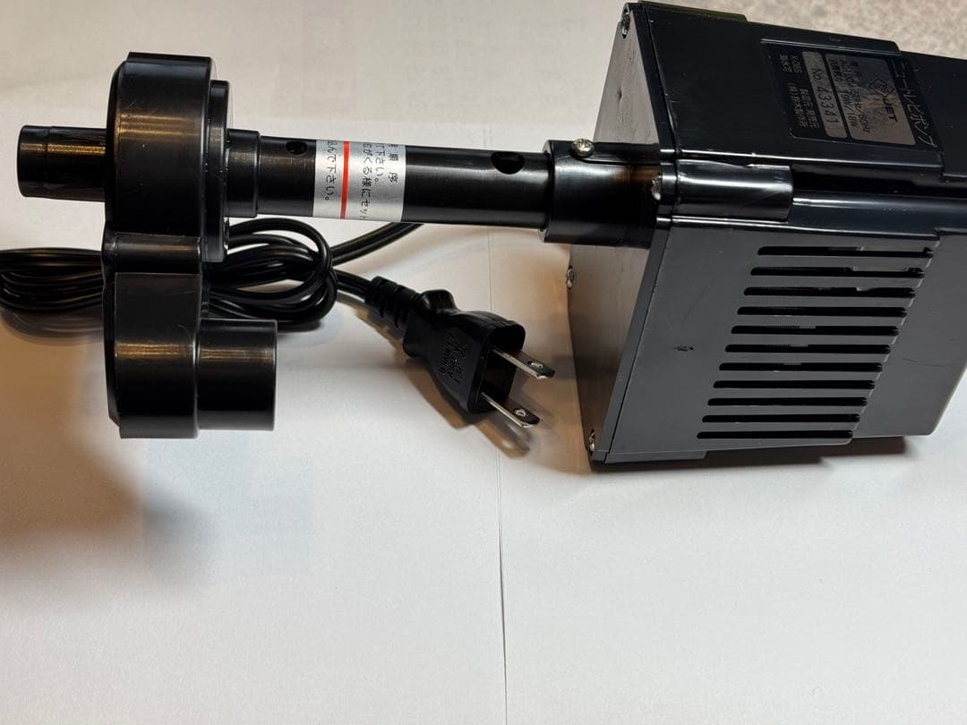 新品　水中ポンプ 黒色 電源プラグ付き　ニュートレビポンプ 鈴木製作所　屋内用