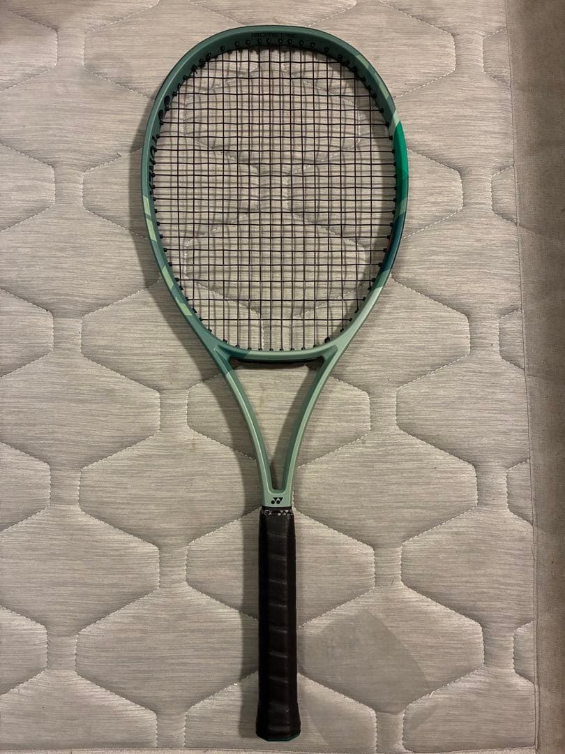 7日まで値下げ中　YONEX PERCEPT 100L G2 ソフトケース付