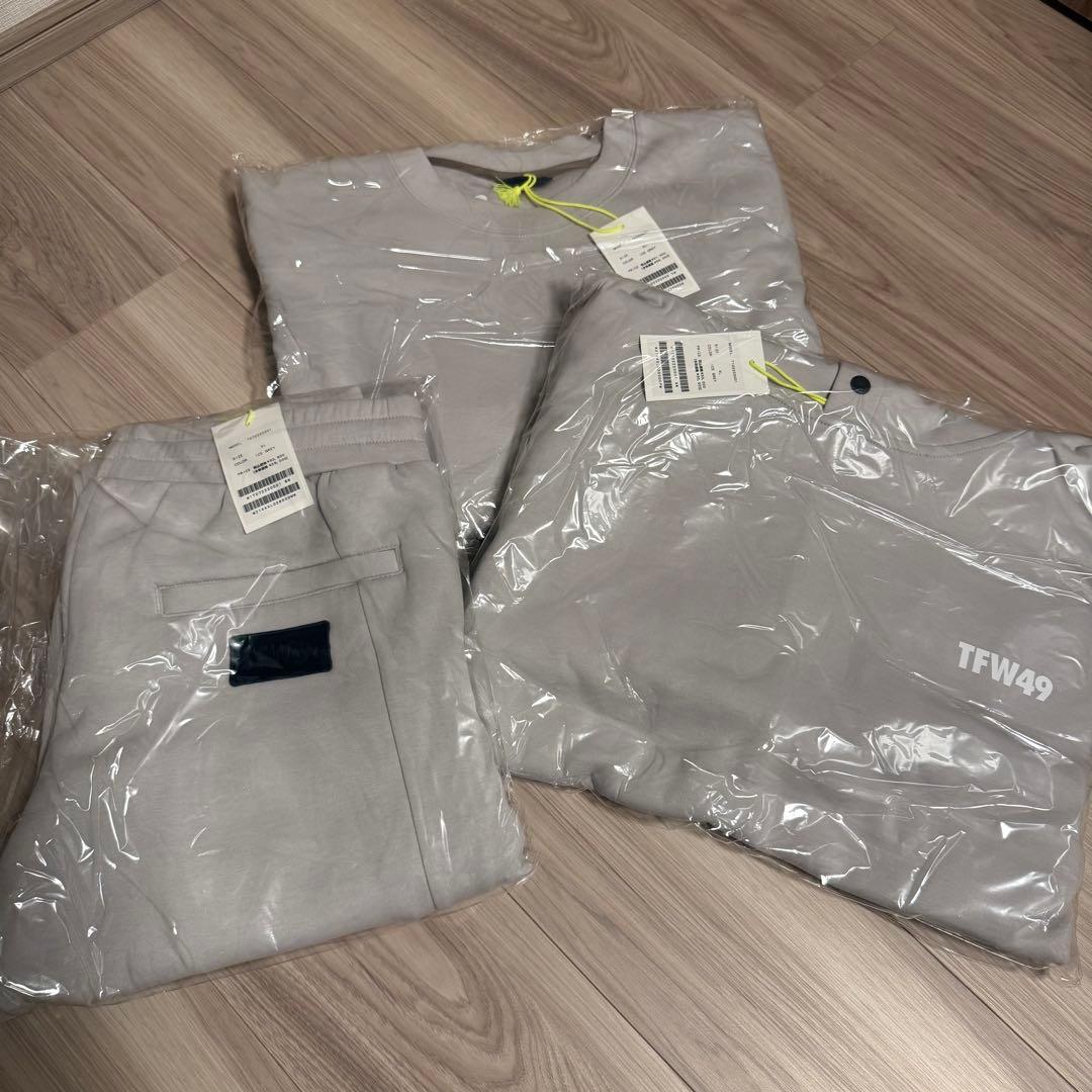 TFW49 フーディー　プルオーバー　パンツ　3点セット　XL 【新品未使用】