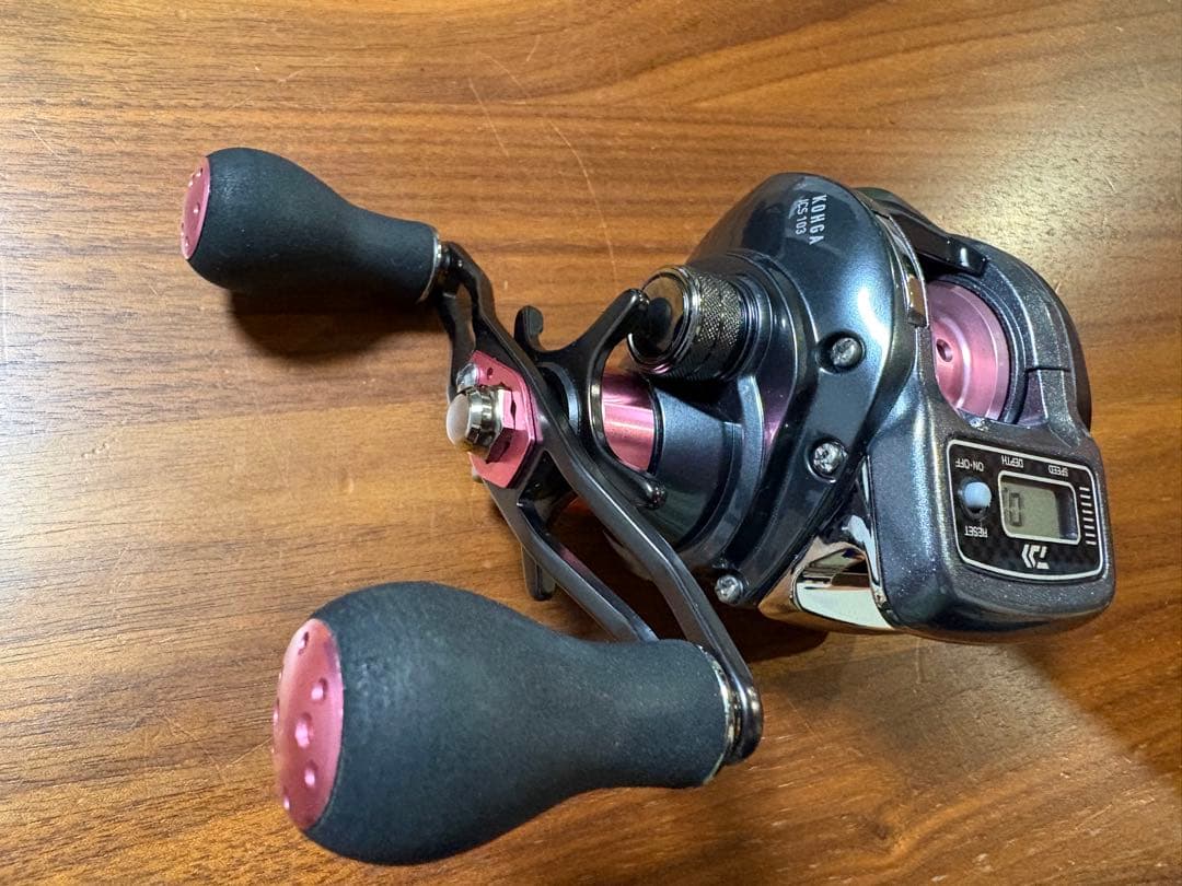 ダイワ　紅牙　ICS 103 右巻き　リールポーチ付き