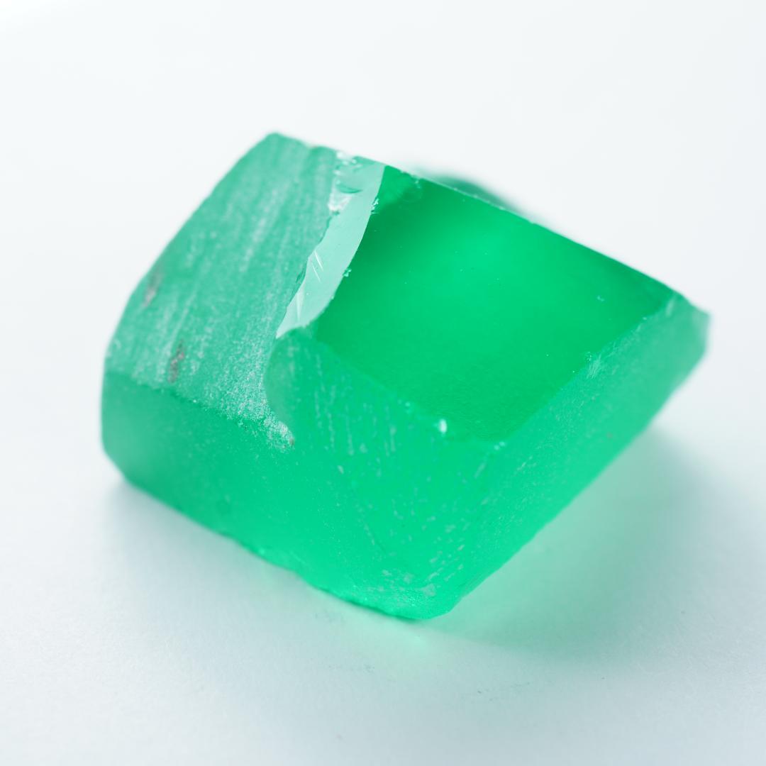 43.06ct　イットリウムアルミニウムガーネット YAG ヤグ 原石