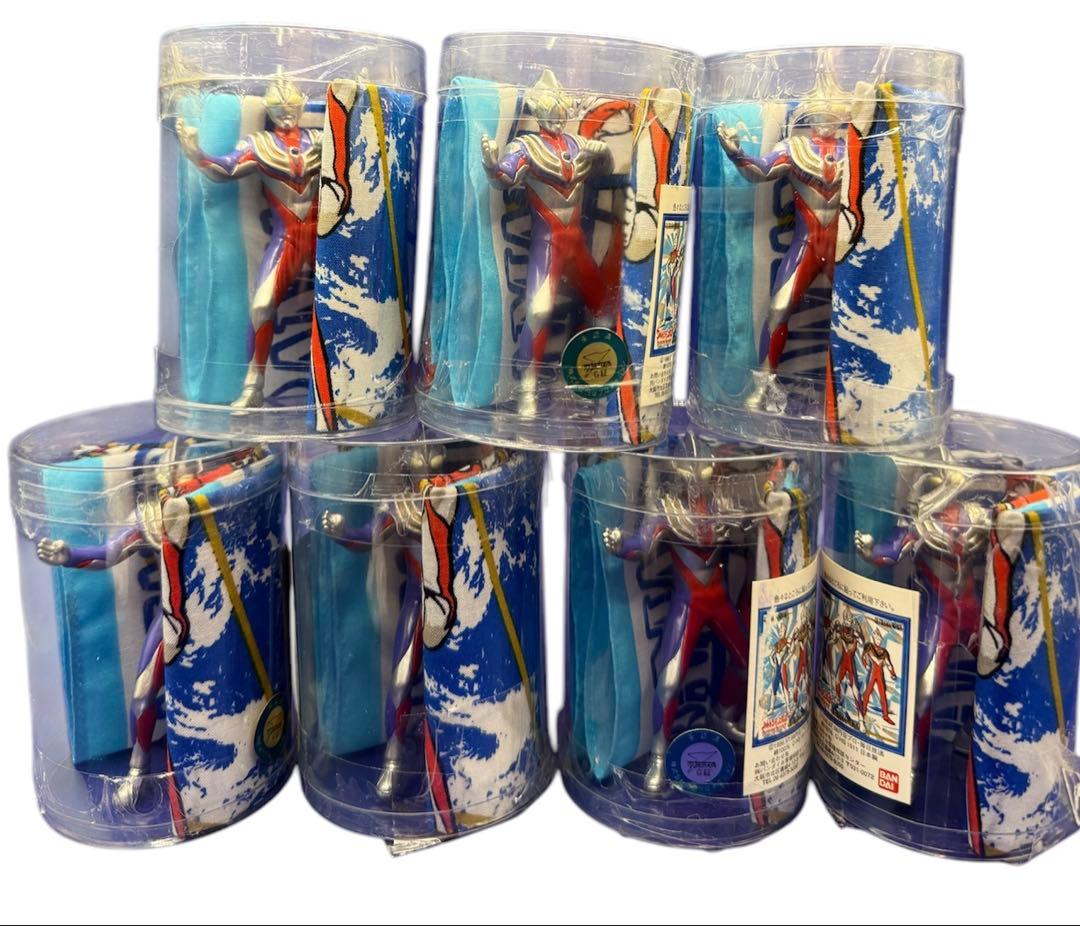 ⭐︎大量⭐︎ウルトラマンダイナ　ハンカチ＆ミニフィギュア 7箱まとめ売り