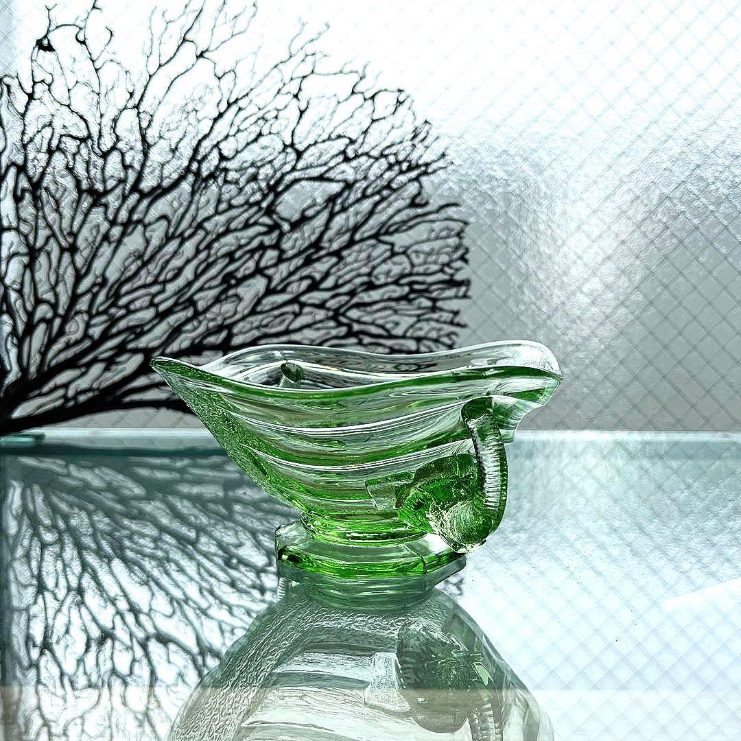 骨董　時代ガラス　フィギュリン　エレファント　象　プレスガラス　菓子器