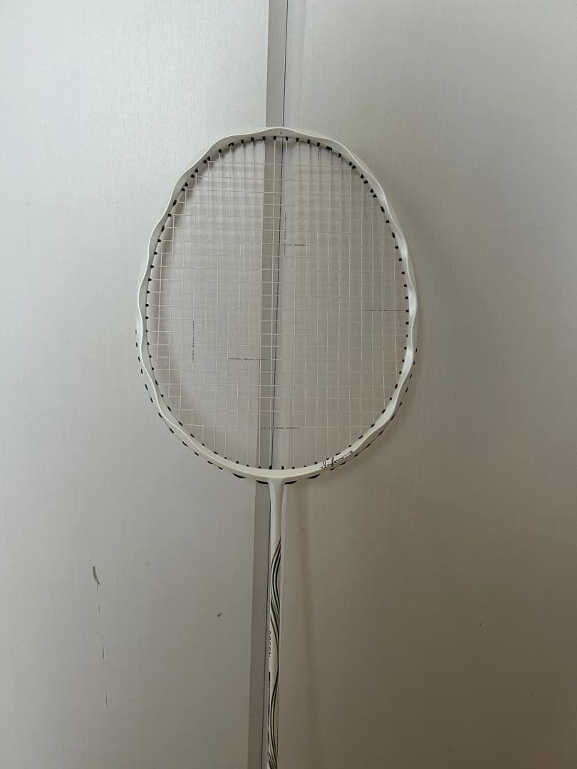 【美品】インフェルノライト　バドミントンラケット