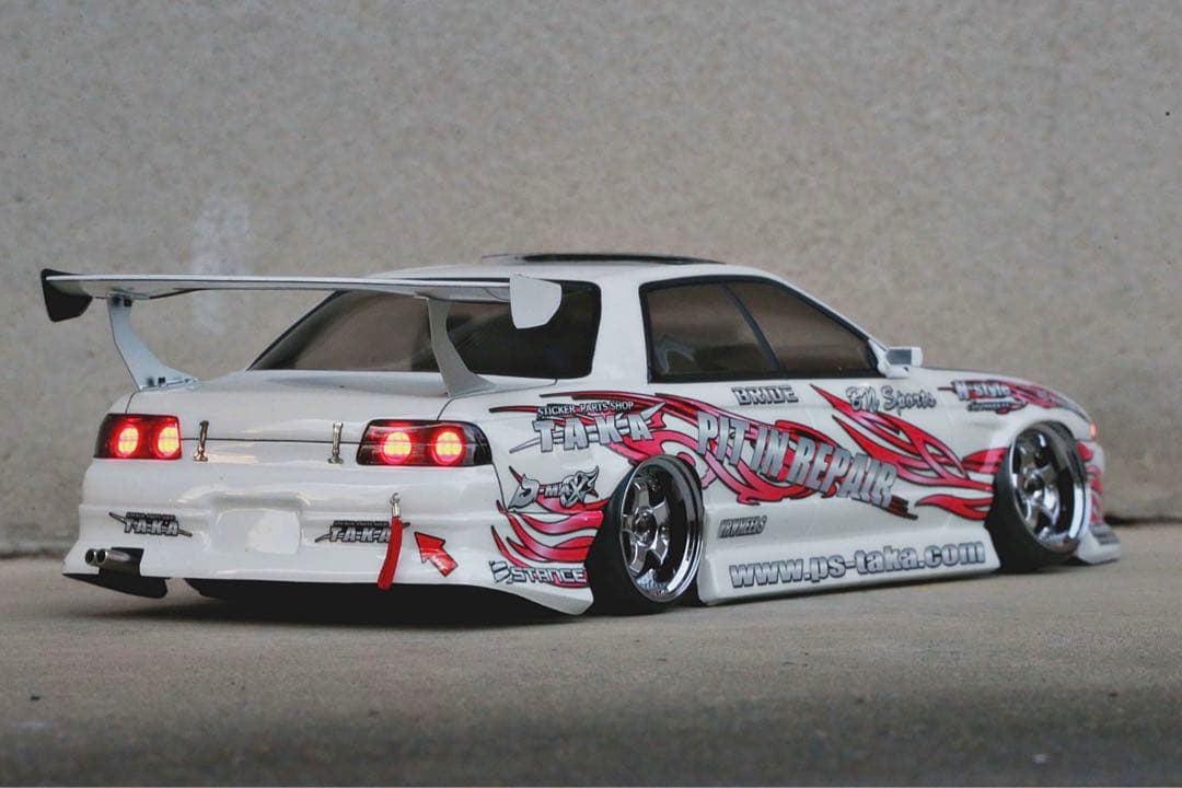 PandoraRC スカイライン　HCR32 4ドア