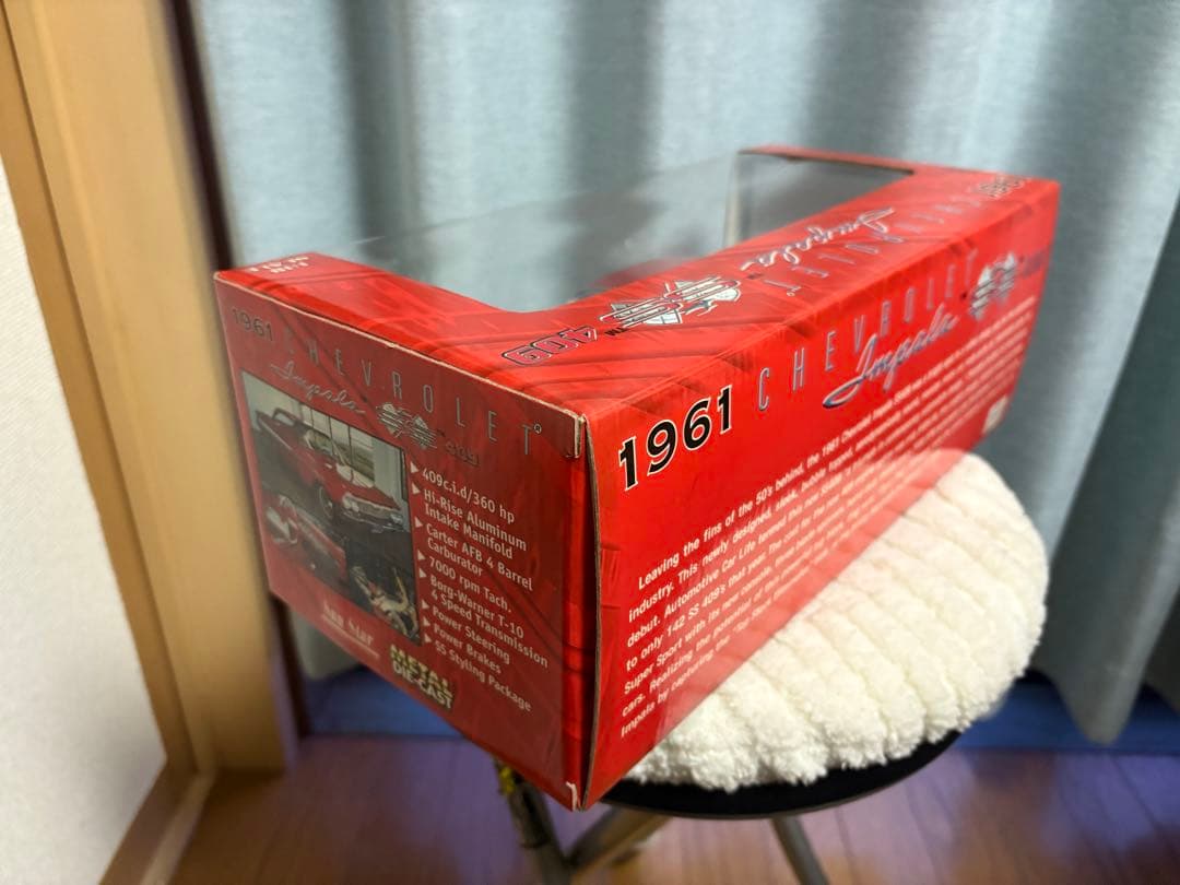 サンスター 1/18スケール 1961 シボレー インパラ SS 409