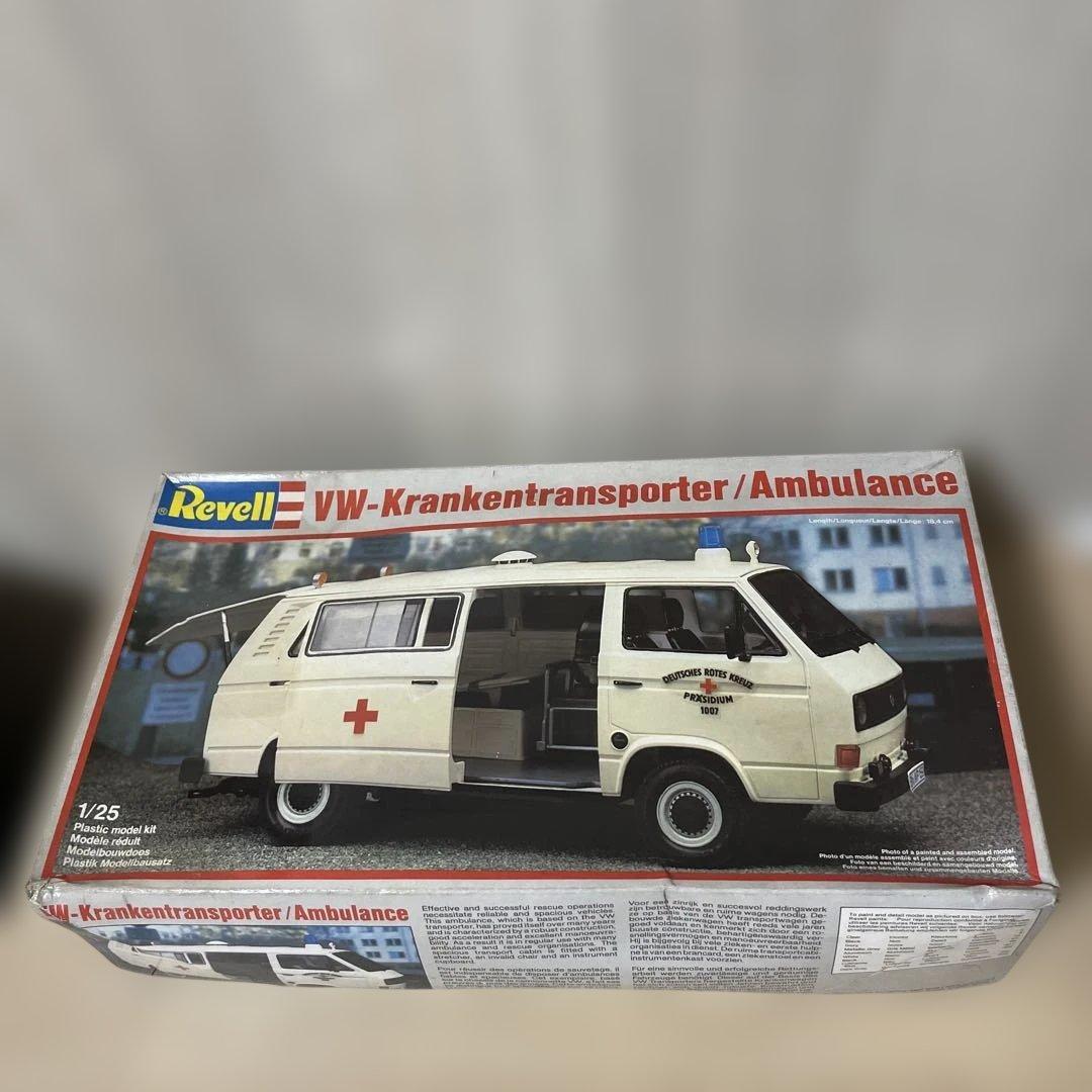 Revell 1/25 VW 救护车 模型 内袋未開封 外箱傷み Ln530