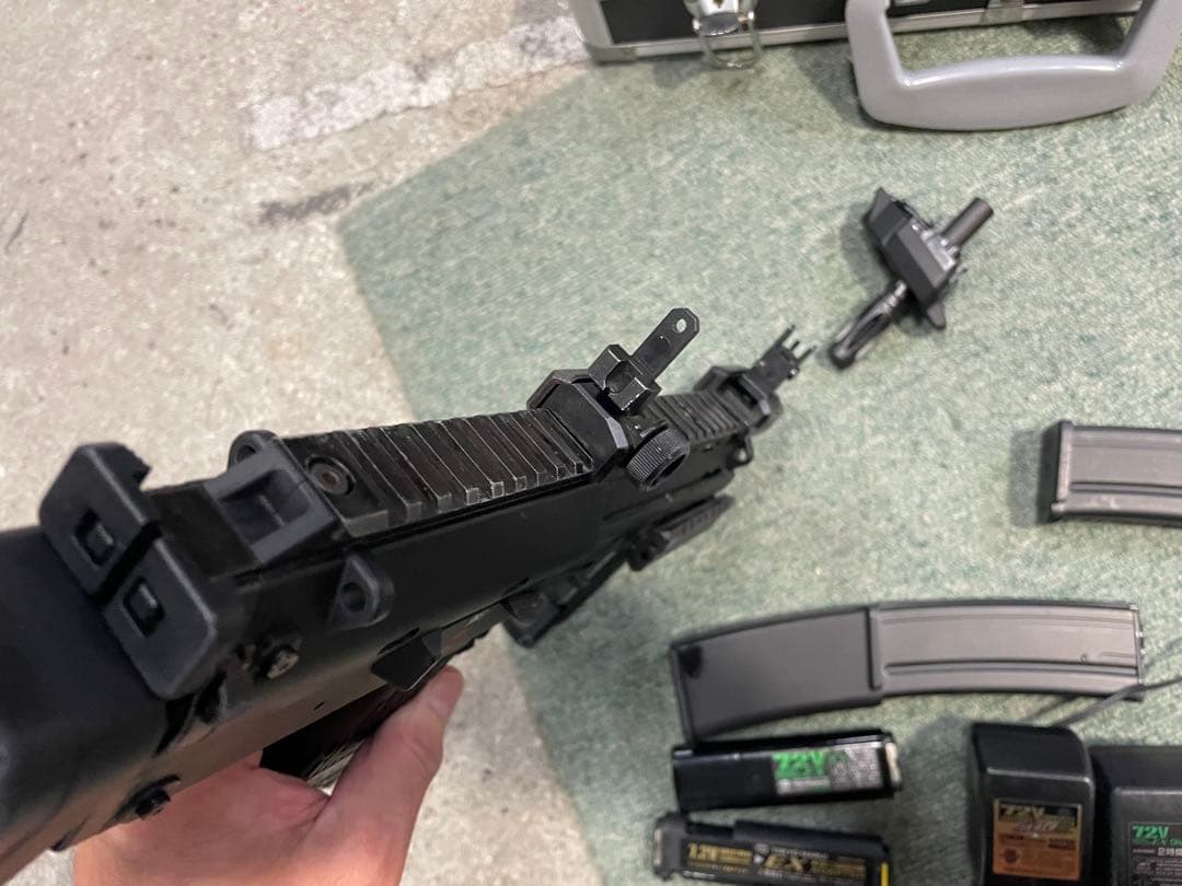 東京マルイ　電動ガン　MP7 ジャンク