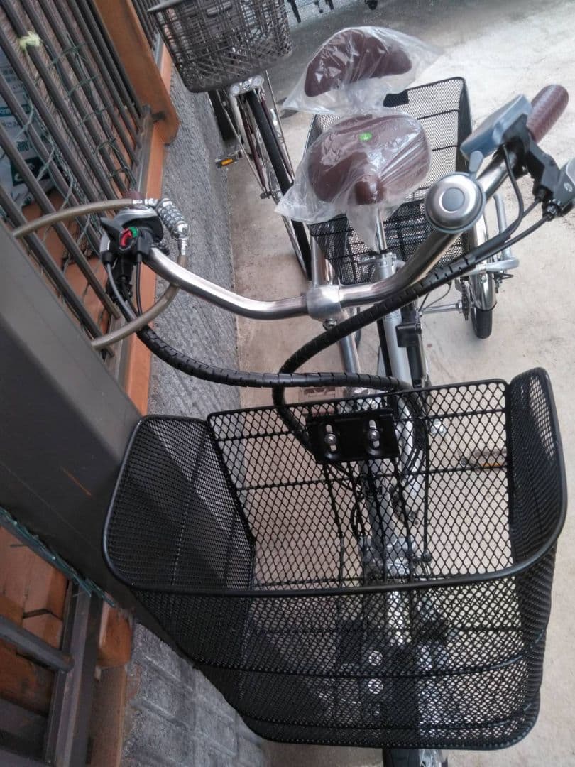 【取りに来られる方限定!!】三輪電動アシスト自転車 AOSL203