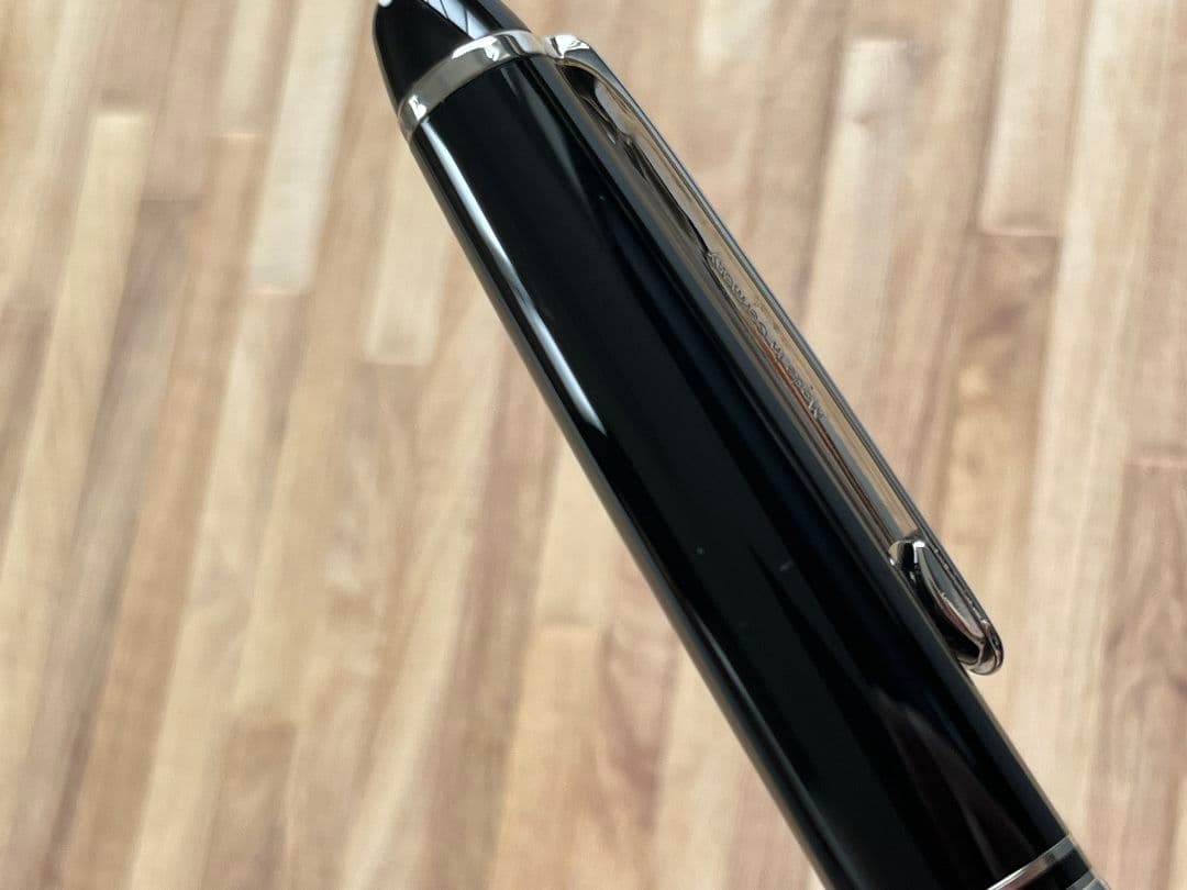 【刻印あり】モンブラン クラシック プラチナライン ボールペン