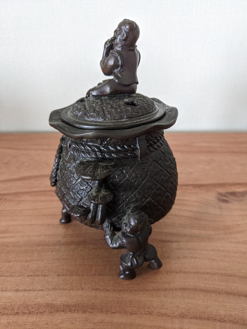 高岡銅器　三足香炉