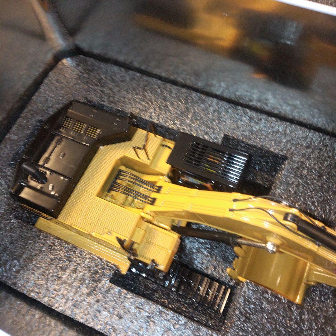 キャタピラー建機　CAT 374D L HYDRAULIC EXCAVATOR