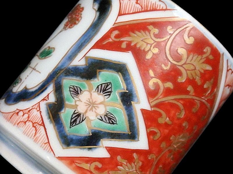 古伊万里　色絵　窓絵　花に金唐草図　のぞき 猪口　D802AS-CYg