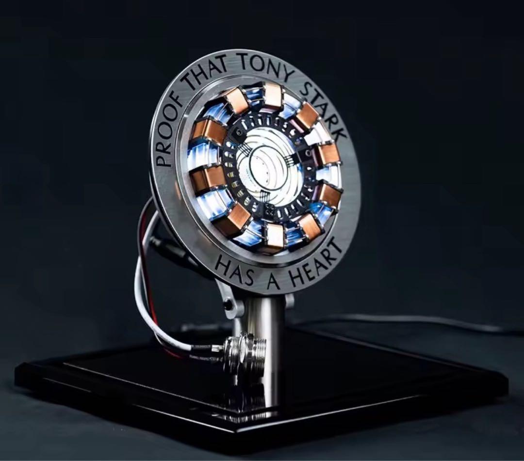 トニー・スターク アーク・リアクター高品質レプリカ