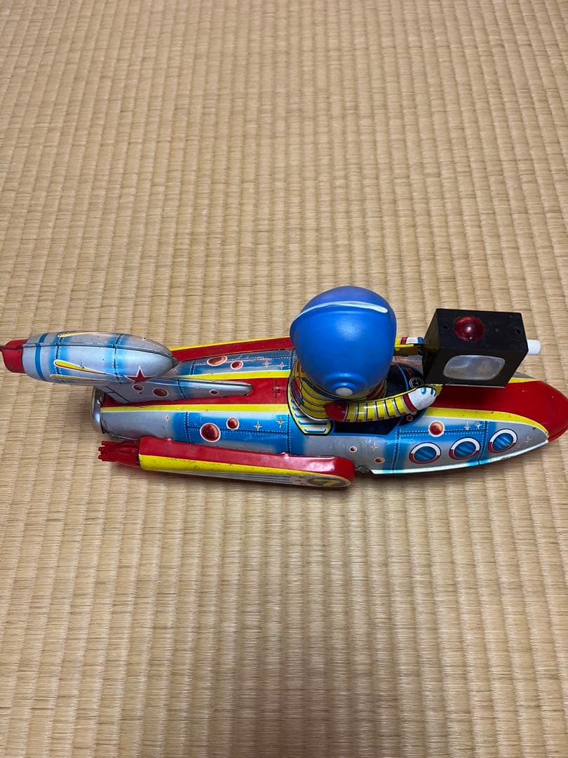 ブリキのおもちゃ