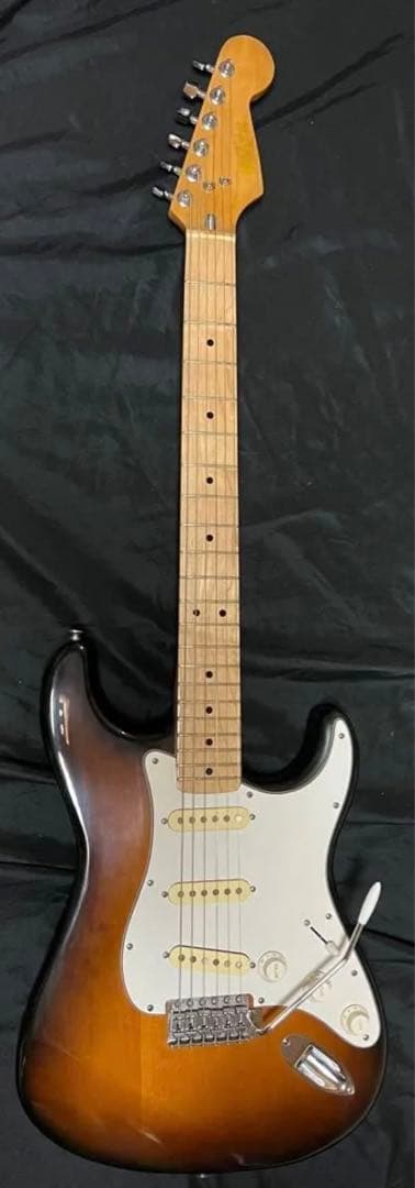 【DELTA】ストラトタイプ・エレキギター