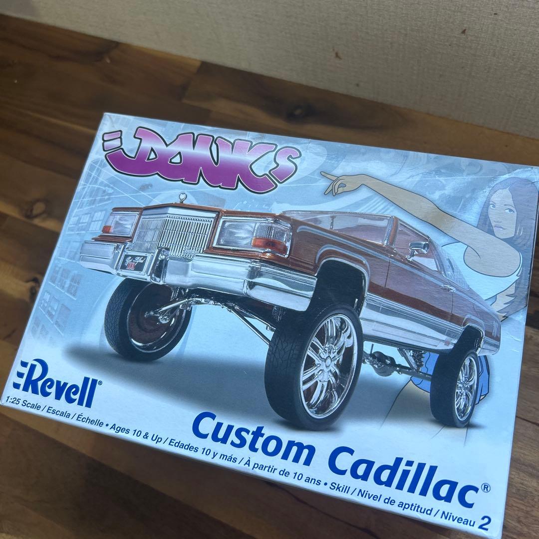 ローライダー　キャデラック　レベル　プラモデル ドンク　DONK