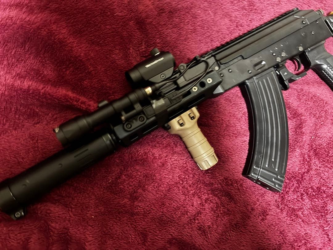 東京マルイ　ガスガン　AKX バイオハザード　ハウンドウルフ　USW A1 ガス