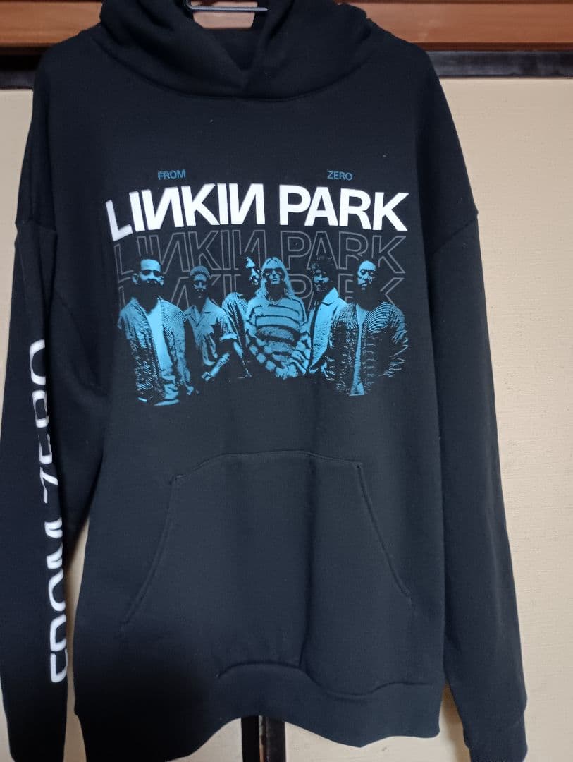 LINKIN PARK FROM　ZERO　パーカー 新品Lサイズとおまけ