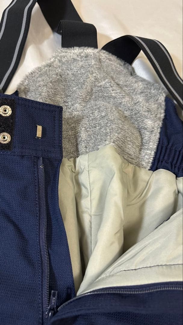 極美品　ellesse スキーウェア　上下セット　白と紺色　レディースL程度