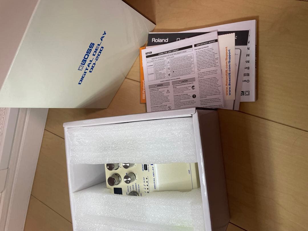BOSS DD-200 デジタルディレイ 箱、説明書等付属