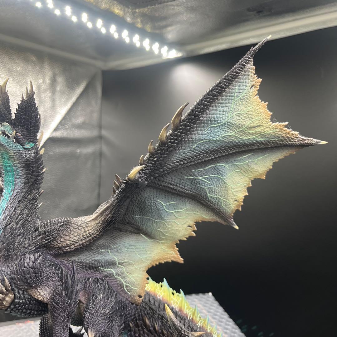 カプコン フィギュアビルダークリエイターズモデル 煌黒竜 アルバトリオン