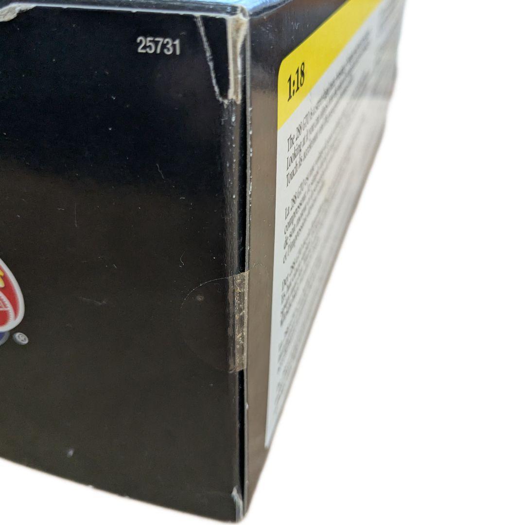 【未使用】1/18 ミニカー フェラーリ 228 GTO 1984