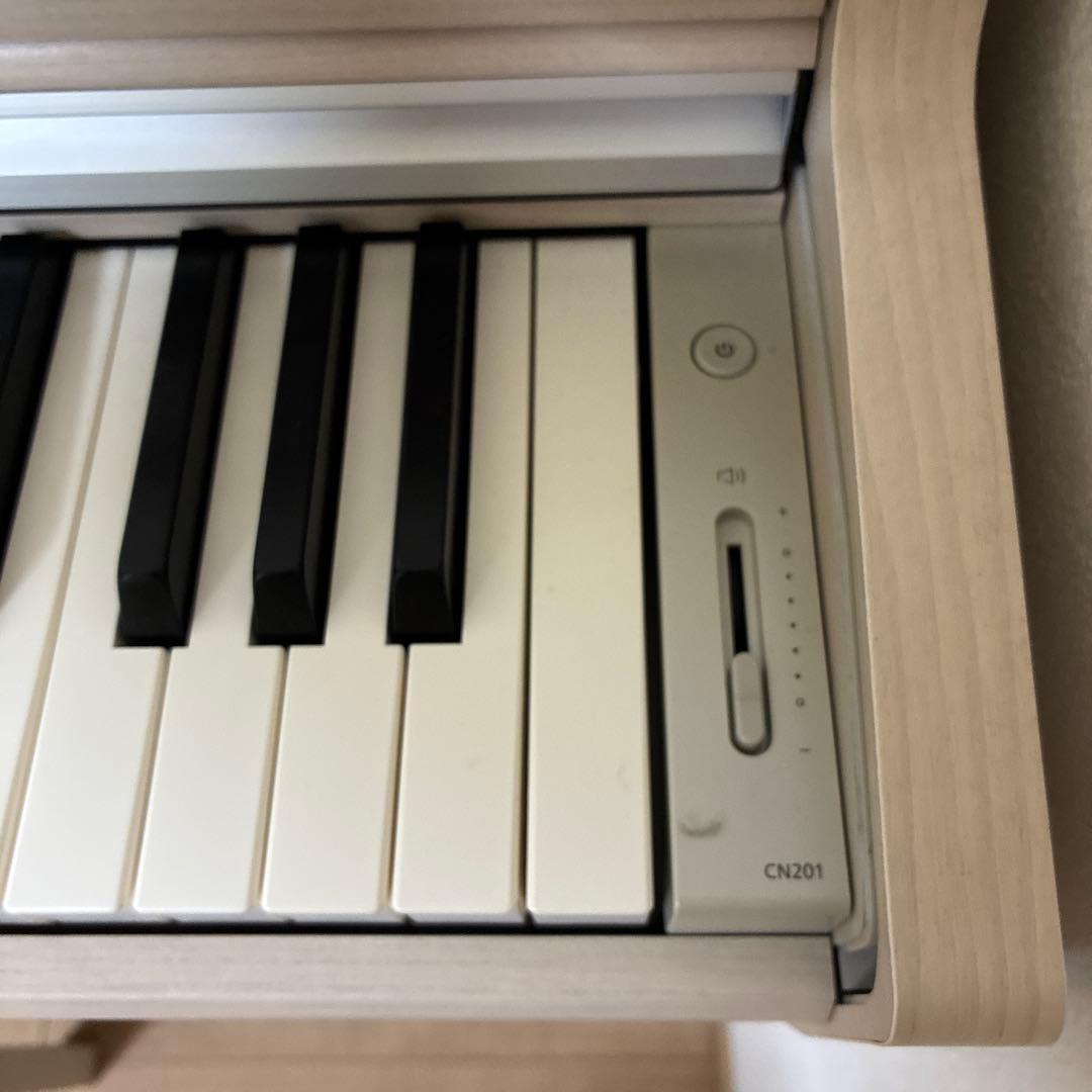 【超美品】 KAWAI　CN201A　2024年3月購入品　ホワイト　フル装備