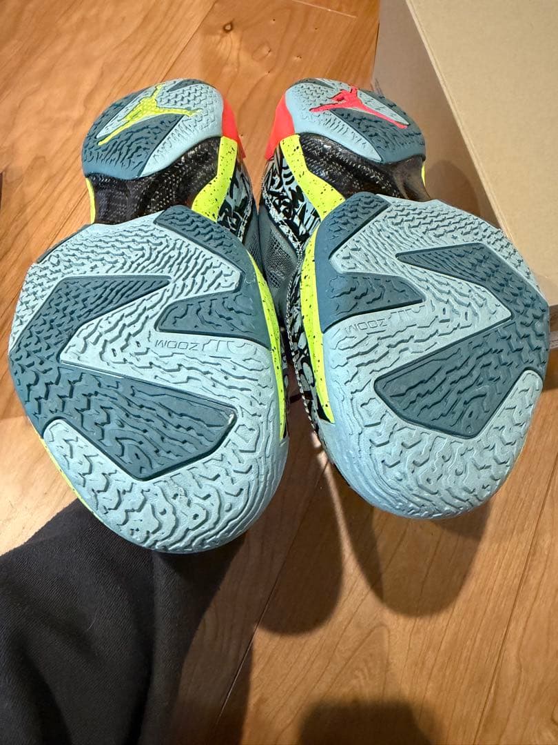 バスケットボール シューズ(女性用) グレー/マルチカラー