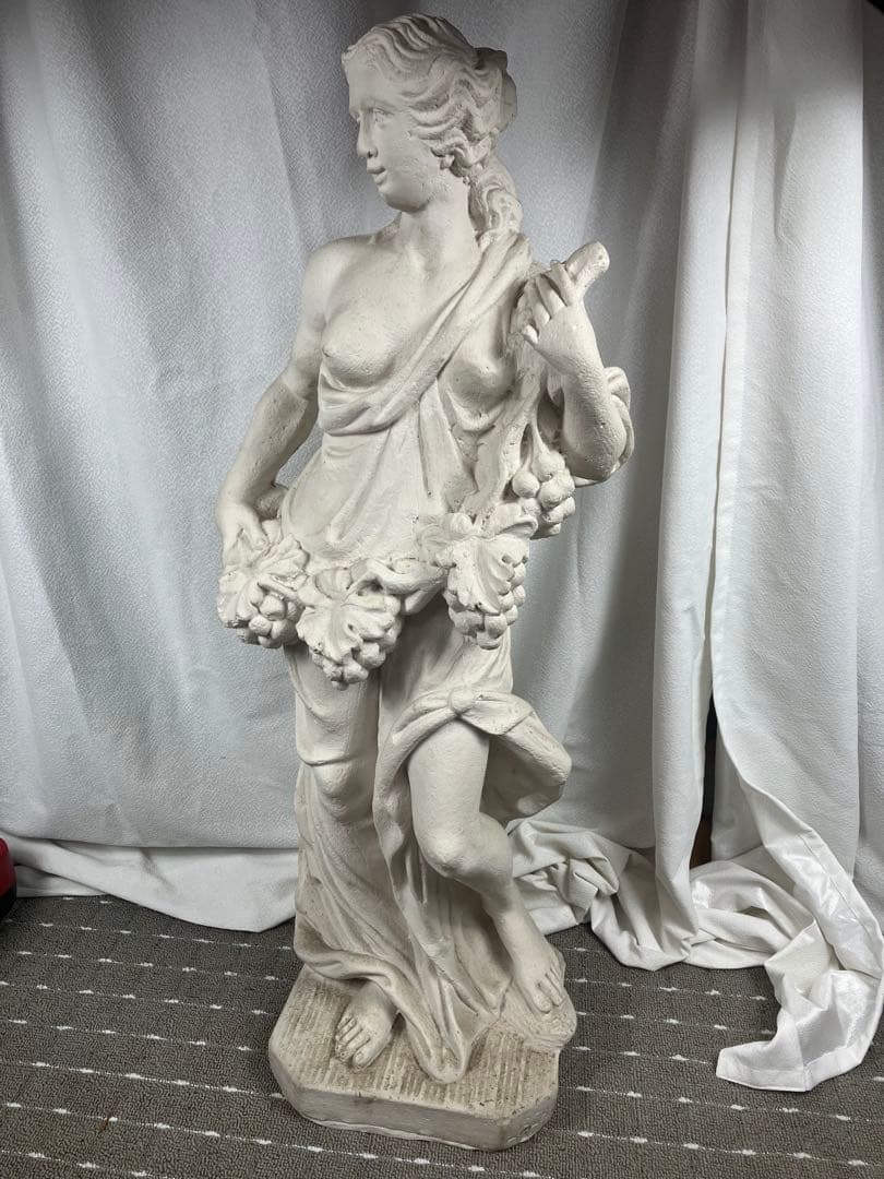 クラシック女性像 葡萄 豊穣の女神風 彫刻 ガーデンオブジェ ヴィーナス像調