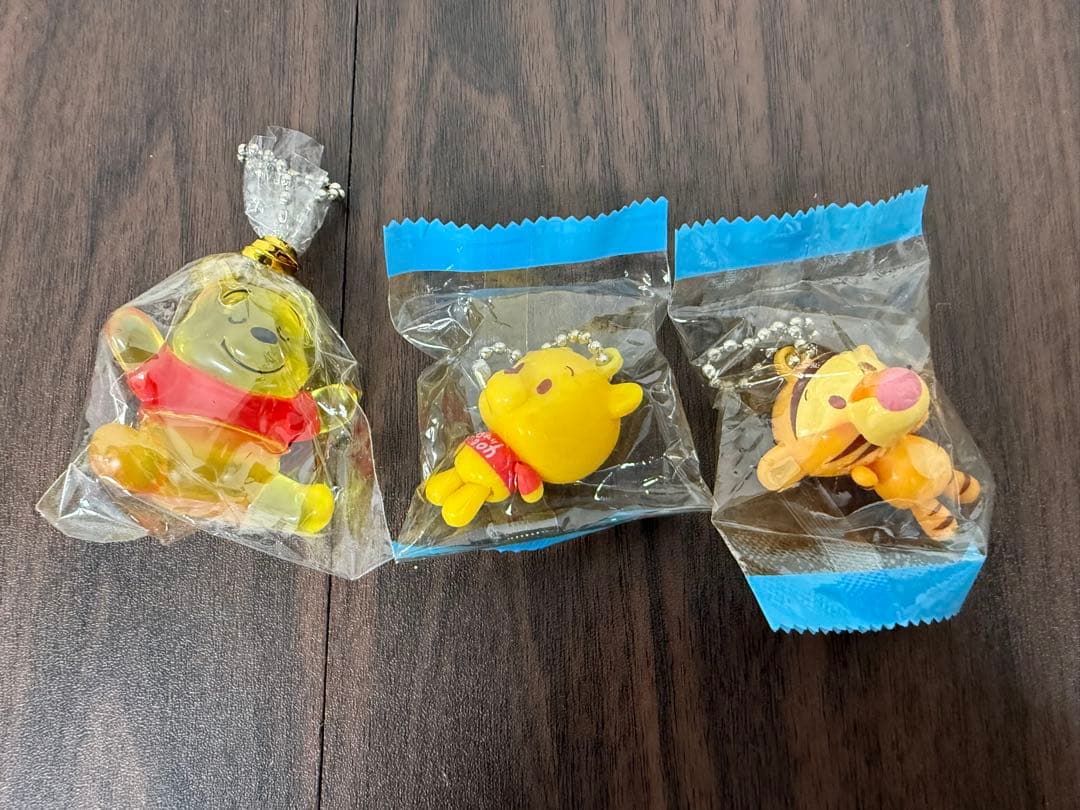 【入手困難】くまのプーさん　ミニマスコット　キーホルダー　缶バッジ　平成　希少