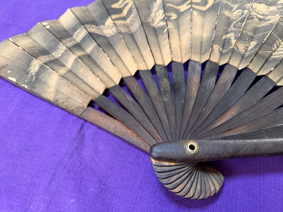 希少品　日本画　浮世絵師　歌川國歳肉筆　龍図鉄扇　軍扇（手慣らし鎧兜日本刀装具侍