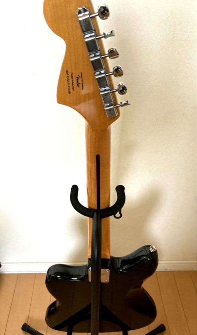 SQUIER　VINTAGE　MODIFIED ジャガー