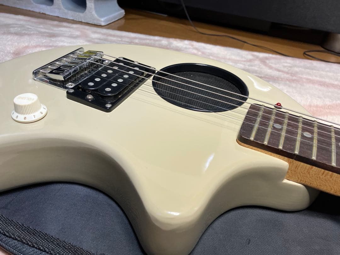 ジャンク！ZO3 FERNANDES エレキギター ソフトケース付き