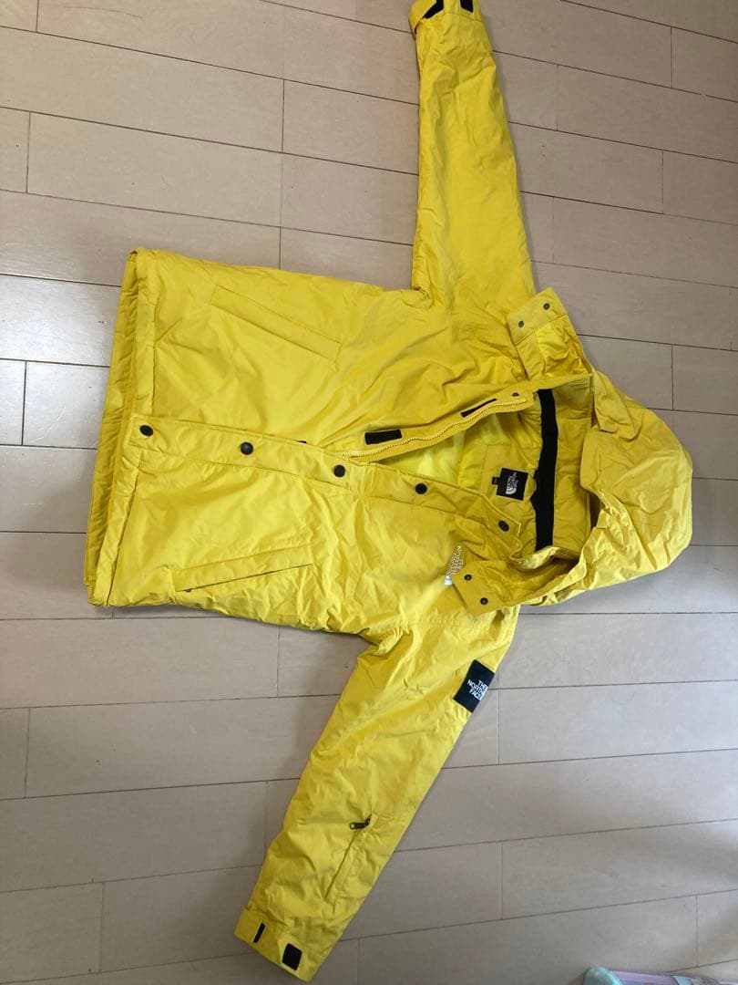 子ども用イエローフード付きジャケット