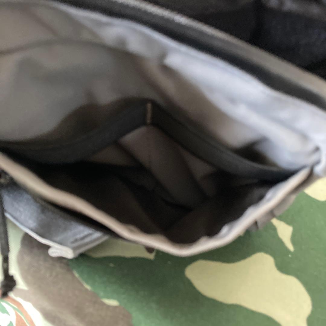 碓氷 雪乃　Lii Gear Mr Control グレー　ポーチ