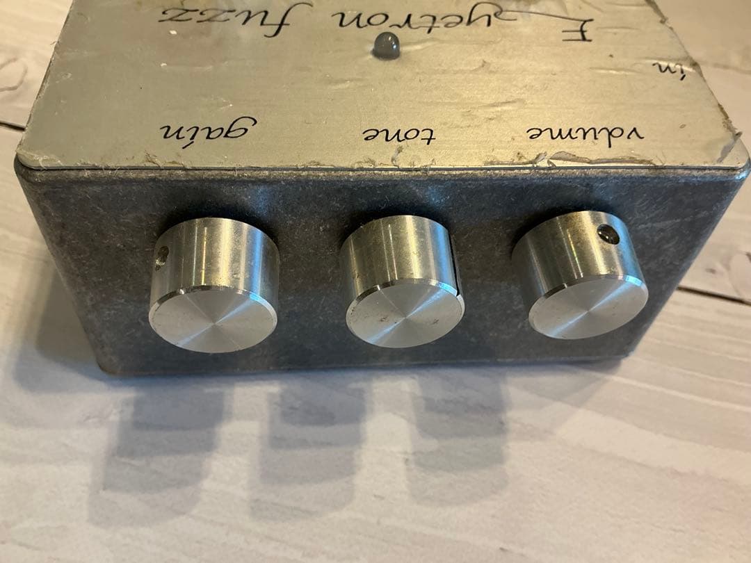 E-yetron fuzz ギターエフェクター